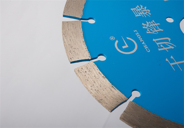 對(duì)癥下藥!干切王鋸片加工中遇到問題也可以這樣解決!