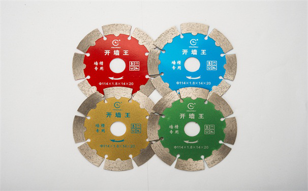 小編從專業(yè)角度教你分析考慮哪些因素可以選擇出優(yōu)質的開槽切割片！